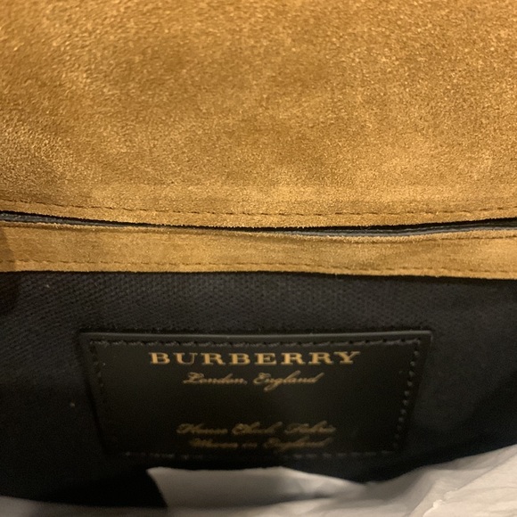 Burberry purse - Picture 5 of 6